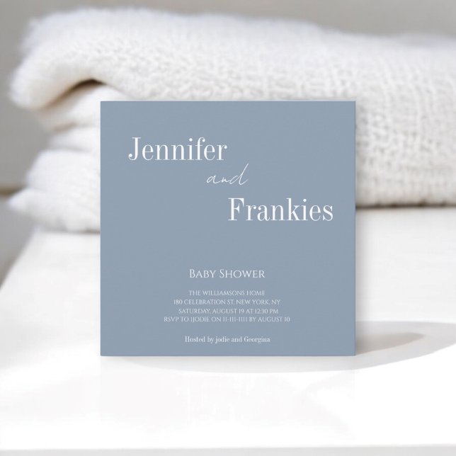 Invitación moderna ducha azul polvorienta (modern simple stylish typography  blue baby shower invitation with white text , chich and minimal)