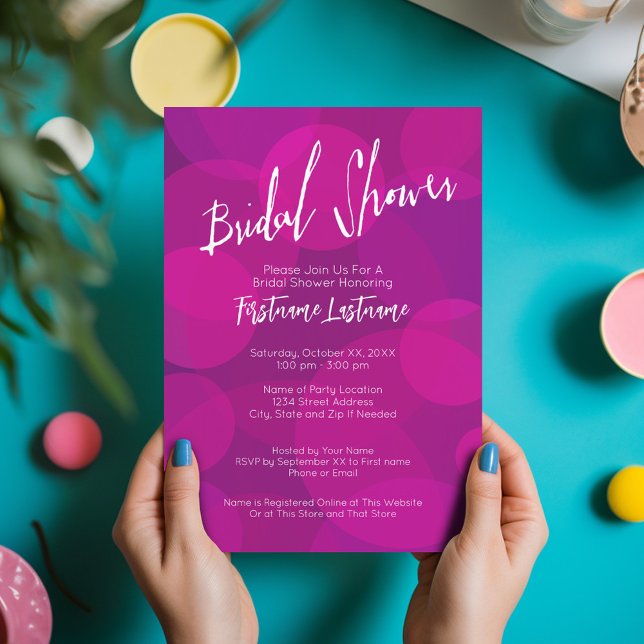 Invitación Moderna ducha de Boda rosa púrpura en Bokeh (Modern Bridal Shower Invitation in Hot Pink and Purple)