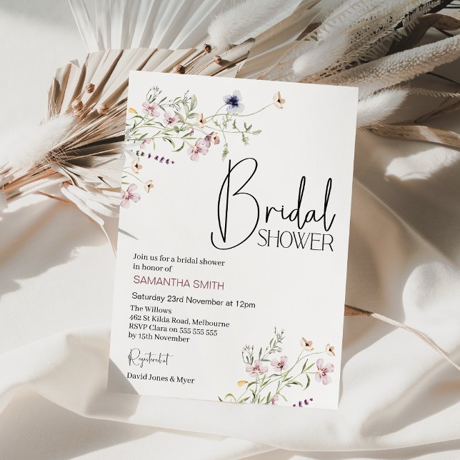 Invitación Moderna ducha de flores salvajes púrpura (Delicate wildflowers bridal shower invitation, Wedding shower wildflowers, Wildflower bridal shower )