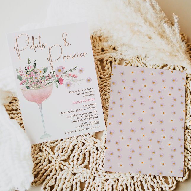 Invitación Moderna ducha de flores silvestres Petal y Prosecc (Petal and Prosecco themed bridal shower invitation easy to personalize. )