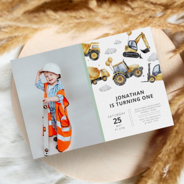 Invitación Moderna fiesta de cumpleaños de construcción simpl (Subido por el creador)