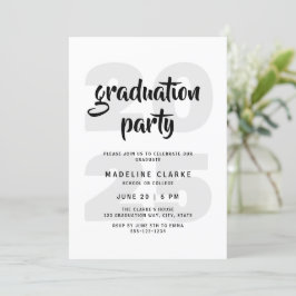 Invitación Moderna fiesta simple de graduación en blanco y ne
