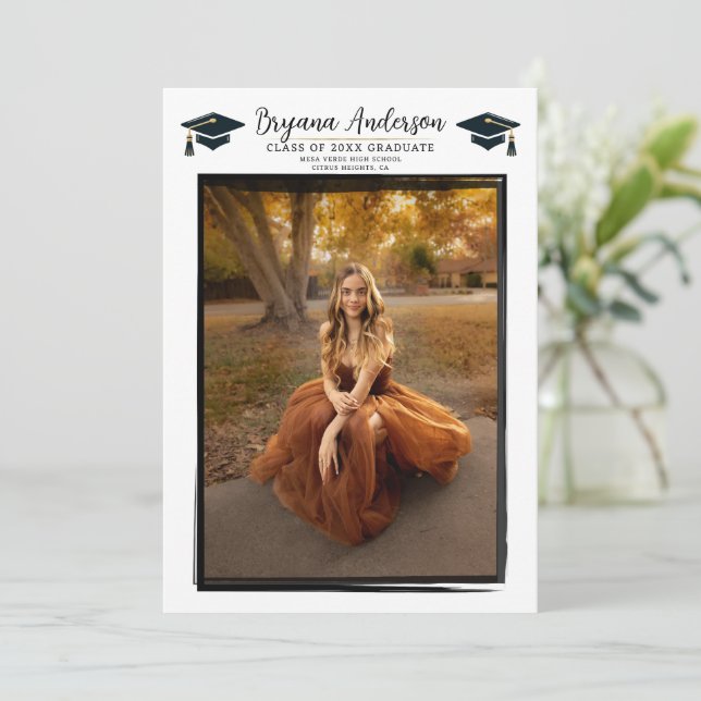 Invitación Moderna foto marco negro fiesta de graduación de m (Anverso de pie)