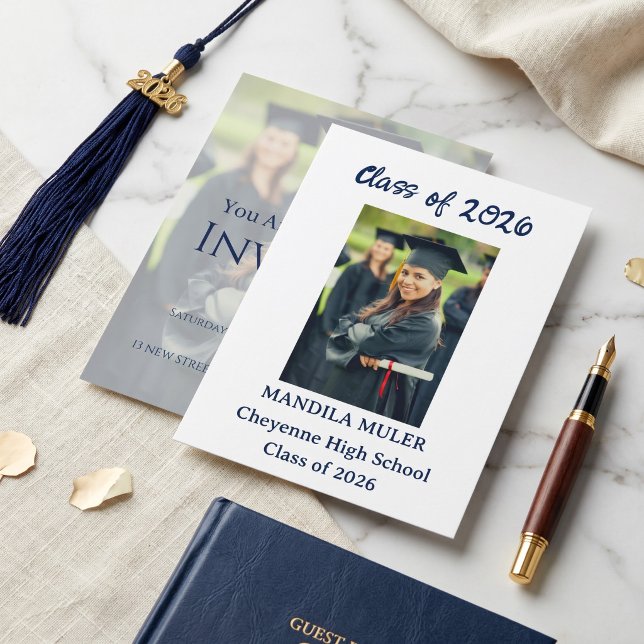 Invitación moderna para fiesta de graduación con f (Subido por el creador)