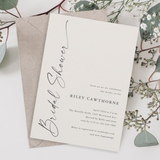 Invitación Moderna secuencia de comandos Ivory Boho Bridal Sh (Modern script boho bridal shower invitation.)