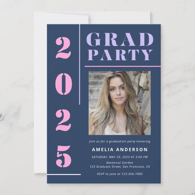 Invitación Moderna tipografía negrita Blue Photo Graduation P (Anverso)