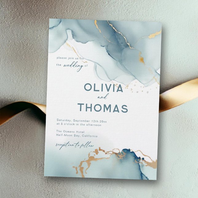 Invitación Moderna Y Dusty Blue Elegant Bohemian Beach Weddin (dusty blue beach wedding invitation modern elegant bohemian romantic teal gold calligraphy boho chic)