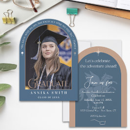 Invitación Moderna y elegante aventura Inspiradora de graduad