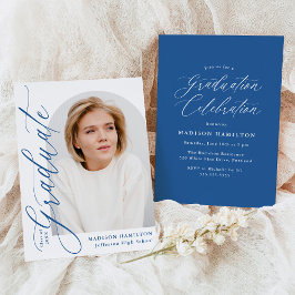 Invitación Moderna y elegante caligrafía azul foto graduación