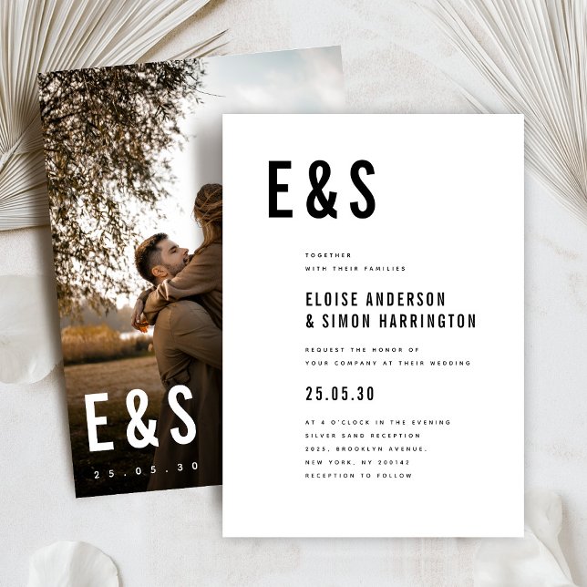 Invitación Moderno Boda de fotografía de gran negrita y gran  (Modern Minimalist Big Bold Monogram Simple Classic Photo Wedding Invitation)