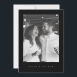 Invitación Moderno Boda de fotografía moderna del Boho Negro<br><div class="desc">Hermoso boho blanco y negro,  simple,  elegante,  minimalista invitación a la boda. Personalizable completo con tu foto,  nombres,  fechas,  ubicación y colores para coincidir con tu tema boda.</div>