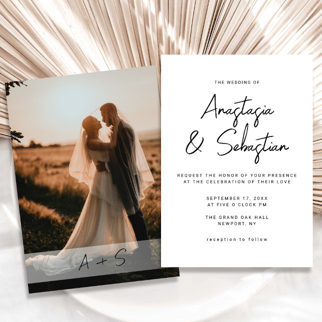 Invitación Moderno Boda elegante de fotografías en blanco y n (Modern Elegant Black & White Script Photo Wedding Invitation)