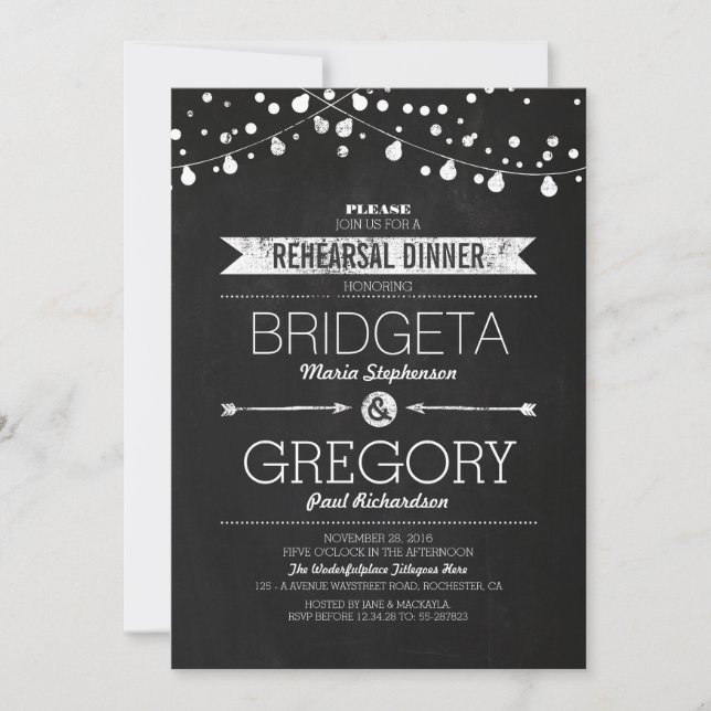 Invitación Moderno Chalkboard String Lights Ensayo Cena (Anverso)
