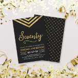 Invitación Moderno Faux Gold Chevron 70th Birthday Party<br><div class="desc">Invitación moderna de cumpleaños 70 con un elegante chevron geométrico y la palabra "setenta" en oro falso contra un fondo negro. La tarjeta incluye un patrón de correspondencias en la parte posterior. Consulte los elementos coincidentes aquí http://www.zazzle.com/collections/modern_faux_gold_chevron_celebration_collection-119531050277382712?rf=238364477188679314 Personalícelo reemplazando el texto del marcador de posición para agregar su información. Para...</div>