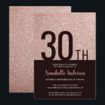 Invitación Moderno Glam Rosa Rosa Dorada Espuma de Oro 30 cum<br><div class="desc">Celebre su celebración de cumpleaños con esta invitación de la tarjeta de cumpleaños Sparkle,  Purpurina de oro rosa y estilo moderno Glam.</div>