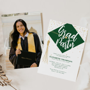 Invitación Moderno GRAD Cap Green Gold Photo Graduation Party
