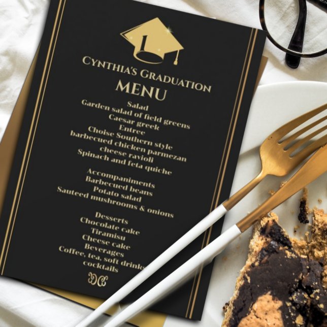 Invitación Moderno menú de graduación de oro negro (Modern and stylish menu graduation announcement/invitation. #senior #sparkles#highschooluniversity)