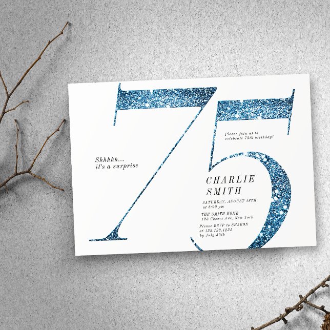 Invitación Moderno minimalista falso purpurina azul 75 años (Modern minimalist faux blue glitter 75th birthday invitation)