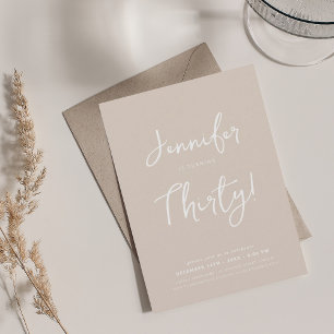 Invitación Moderno Mínimo 30 cumpleaños Script Champagne