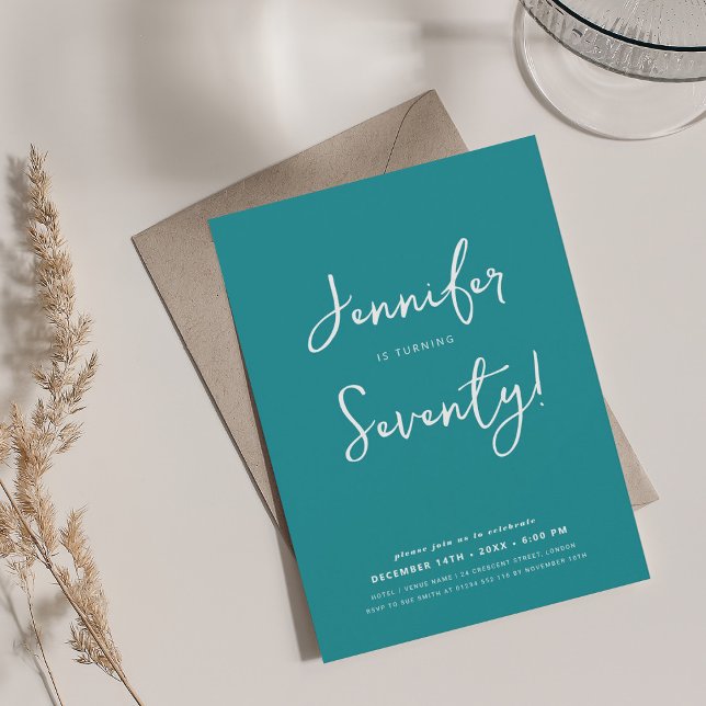 Invitación Moderno Mínimo 70 Nacimiento Guión Turquesa (Modern Minimal 70th Birthday Script Turquoise Invitation)