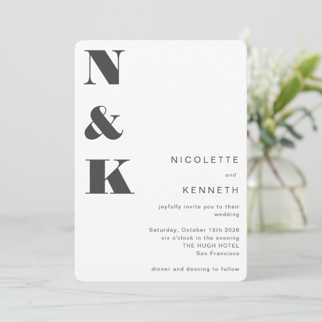Invitación Moderno Monograma Blanco Negro Negrita Boda elegan (Anverso de pie)