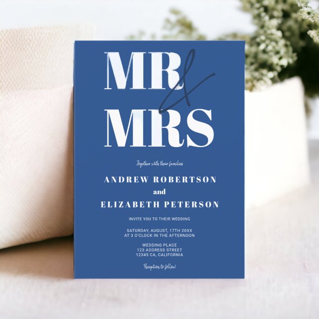 Invitación Moderno negrita Sr. Mrs moda boda de fotos azul (Modern bold Mr Mrs script chic blue photo wedding Invitation)