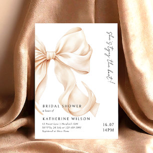 Invitación Moderno Peach Tan Bow Bridal Shower