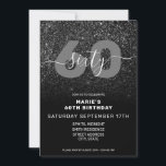 Invitación Moderno Purpurina negro elegante cumpleaños número<br><div class="desc">Elegante Purpurina Negro Moderno Invitación de cumpleaños número 60. Diseño minimalista de plantilla de invitación para 60 años con elegante caligrafía con letra manuscrita manuscrita escrita a mano y fondo falso purpurina.</div>