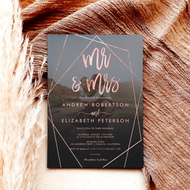Invitación Moderno Sr. Mrs. script boda de fotografía de terr (Subido por el creador)