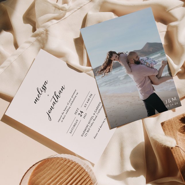 Invitación Moderno y elegante Boda de Monograma con guión grá (Subido por el creador)