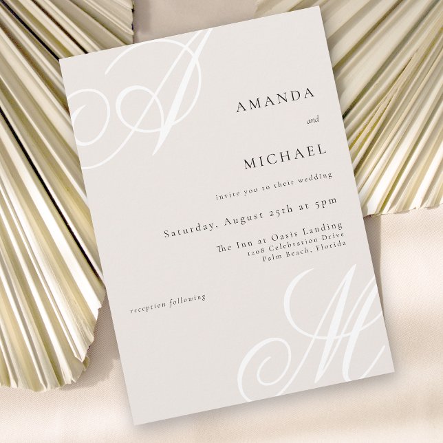 Invitación Moderno y elegante Boda de monograma mínimo beige (Subido por el creador)