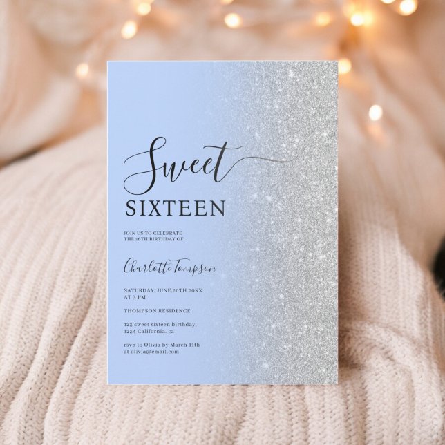 Invitación Moderno y lujoso Purpurina plateado Ice Blue Sweet (Modern Luxurious Silver Glitter Ice Blue Sweet 16 Invitation)