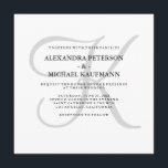 Invitación Monograma clásico moderno en Boda gris<br><div class="desc">Estas elegantes invitaciones nupciales muestran su monograma en un texto grande y moderno de color gris suave sobre un fondo blanco. Un estilo sencillo y elegante para su boda moderno.</div>