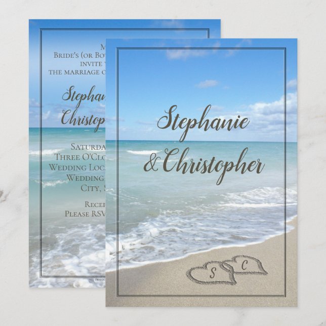 Invitación Monograma de boda de playa en la arena (Anverso / Reverso)