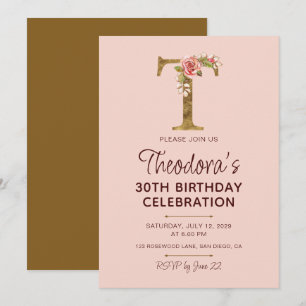 Invitación Monograma de letra T dorada con rosas rosadas