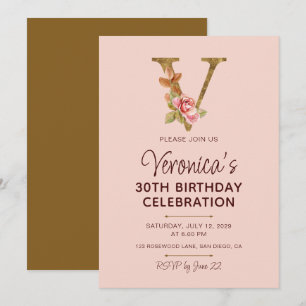 Invitación Monograma de letra V dorada con rosas rosadas