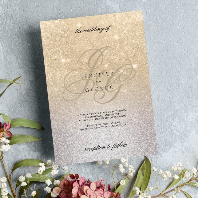 Invitación Monograma dorado plateado initales boda del purpur (Silver gold monogram initals ombre glitter wedding invitation)