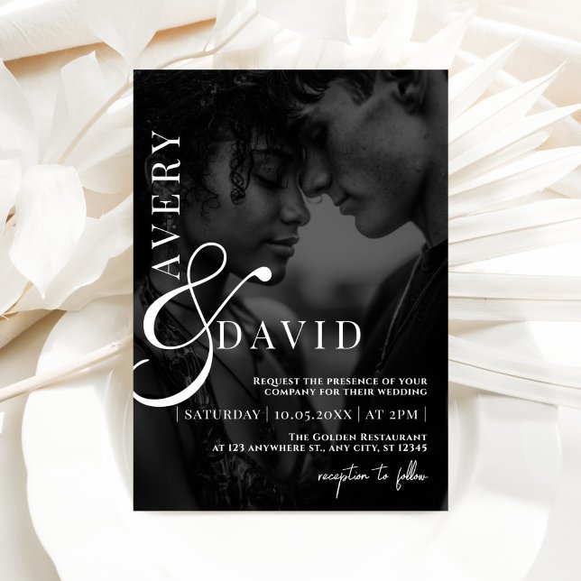Invitación Monograma Minimalista Boda moderno foto negra (Subido por el creador)