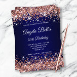 Invitación Monograma Rosa Purpurina Oro Azul Ombre Fancy<br><div class="desc">Una elegante invitación de 50 años monogramada. Personalizar el texto para otra celebración de cumpleaños. El arte digital presenta un purpurina de oro rosa llamativamente falso con chispas extra contra una imagen oscura azul marino. Se puede personalizar el lujoso monograma de caligrafía blanca de una sola letra. Todos los elementos...</div>