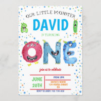Monstruos del primer cumpleaños de un niño pequeño