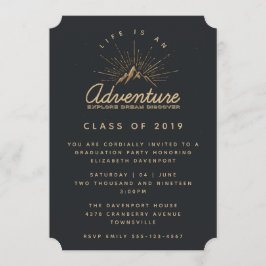 Invitación Montañas rusticas con graduados de los rayos del s