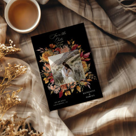 Invitación Moody Autumn Elegant Floral Save the Date