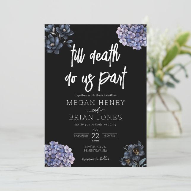 Invitación Moody Black Floral Till Death Do Us Part Wedding (Anverso de pie)