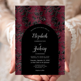 Invitación Moody Burgundy Black Damask Arch Dark Boda