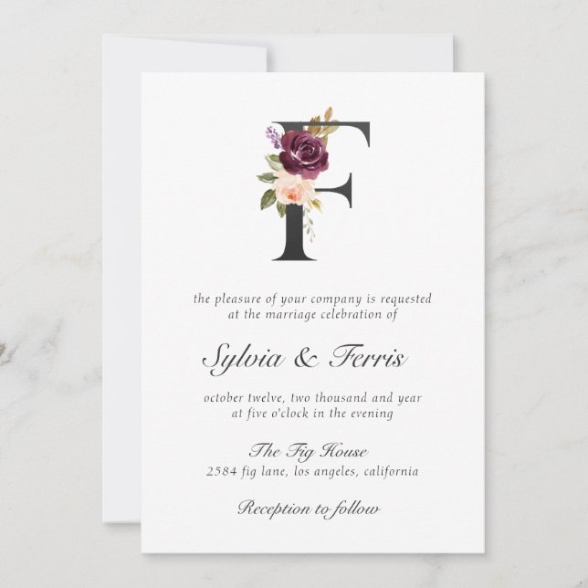 Invitación Moody Plum Floral Monograma Boda (Anverso)