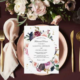 Invitación Moody & Rustic Burgundy Floral & Berry Frame