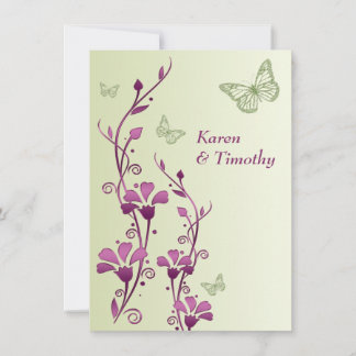 Invitación Morado, floral verde, mariposas invitan a la boda