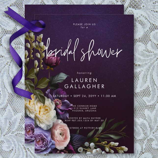 Invitación Morado oscuro morado y crema floral ducha de novia (Dark Moody Purple & Cream Floral Bridal Shower Invitation)