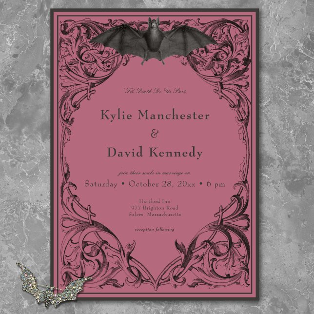 Invitación Muralla victoriana hasta la muerte Boda negro y vi (Victorian Bat Until Death Black & Wine Wedding Invitation)