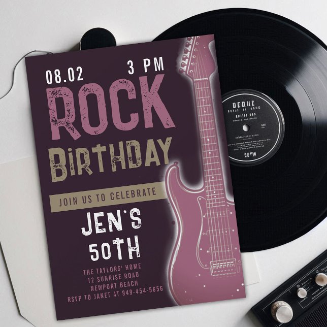 Invitación Músico de rock Guitarra Adulto Purple Birthday (music musician rock adult birthday party invitation women modern purple maroon electric guitar)